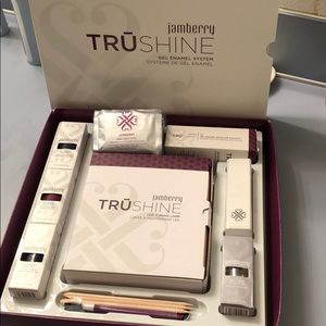 Brand new Jamberry Gel kit
